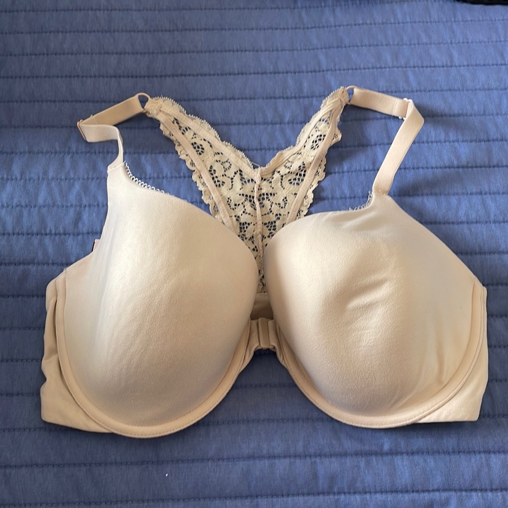Victoria’s Secret body by Victoria lined Demi 34DDD